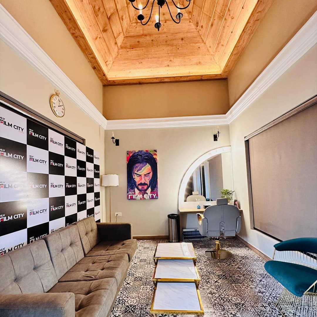 Vanity Room image 1